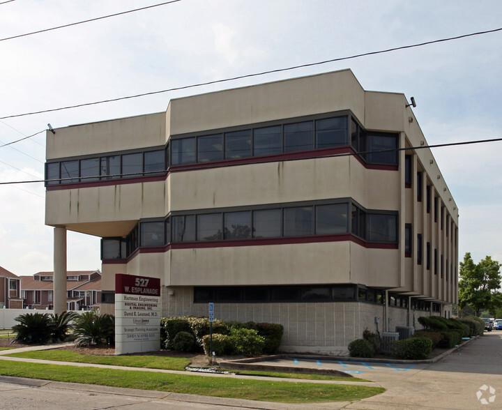 527 West Esplanade Ave, Kenner, LA for sale - Primary Photo - Image 1 of 1