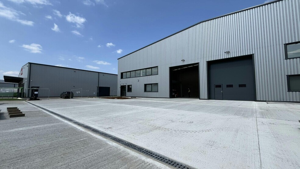 London Rd, Macclesfield à louer - Photo du bâtiment - Image 2 de 7