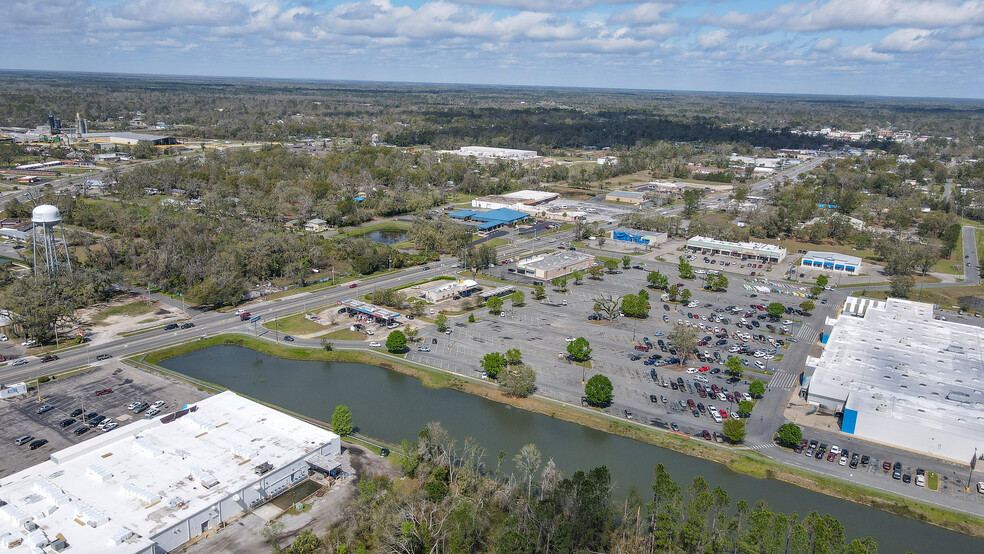 1949 S Jefferson St, Perry, FL for sale - Primary Photo - Image 1 of 12