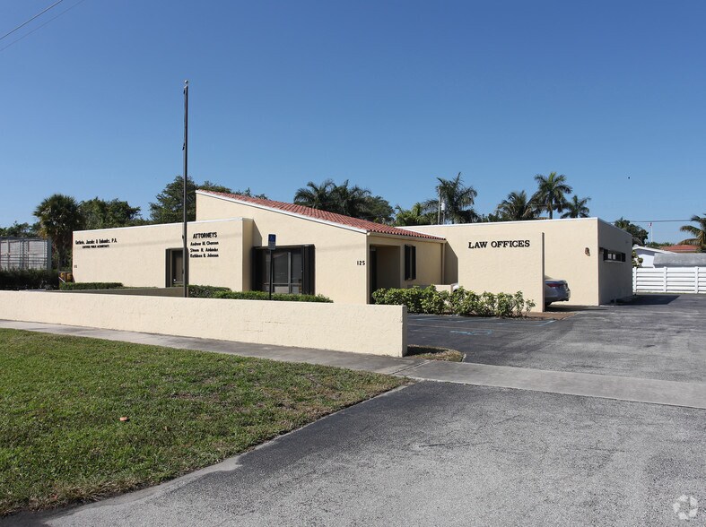 115-125 N Crawford Blvd, Boca Raton, FL à louer - Photo du bâtiment - Image 2 de 2