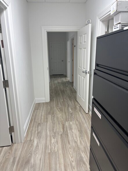 3606 Maclay Blvd S, Tallahassee, FL à louer - Photo intérieure - Image 3 de 42