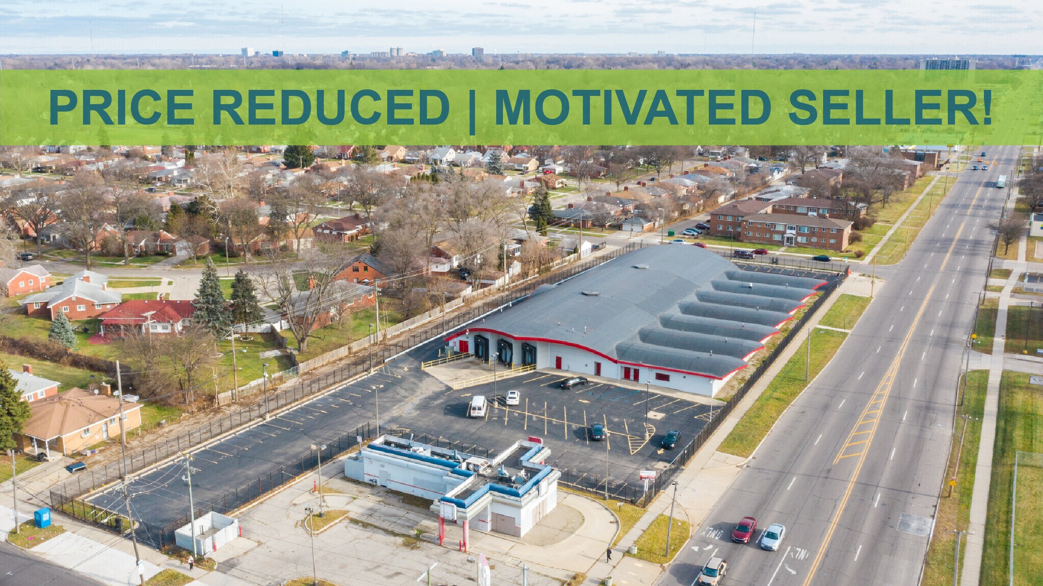 21630 W 7 Mile Rd, Detroit, MI à vendre Photo du bâtiment- Image 1 de 12