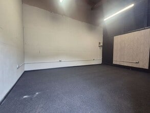 Hall Rd, Hopton for lease Interior Photo- Image 2 of 3