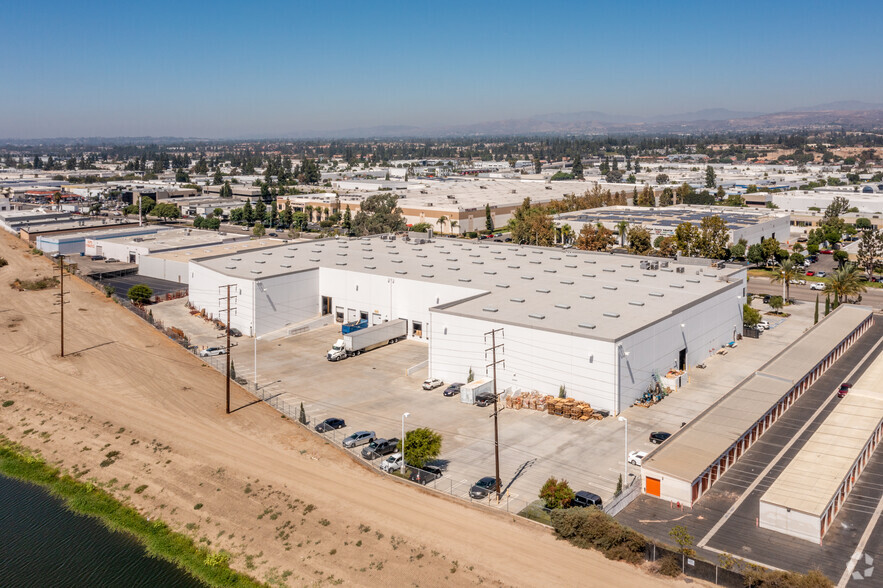 4850-4852 E La Palma, Anaheim, CA for lease - Aerial - Image 3 of 7