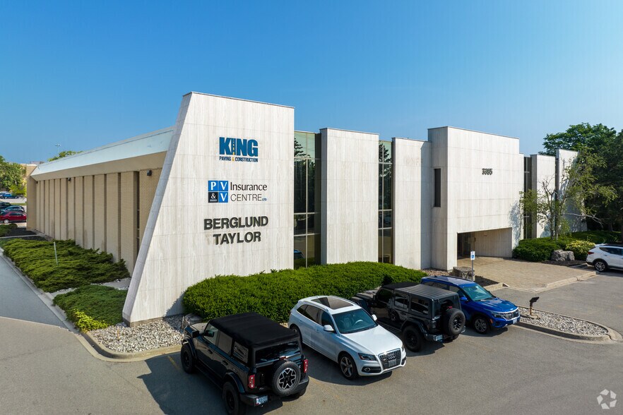 3385 Harvester Rd, Burlington, ON à vendre - Photo principale - Image 1 de 1