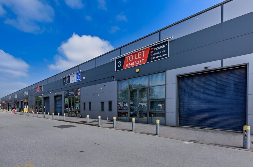 1 Wilson Rd, Liverpool à louer - Photo du bâtiment - Image 3 de 16