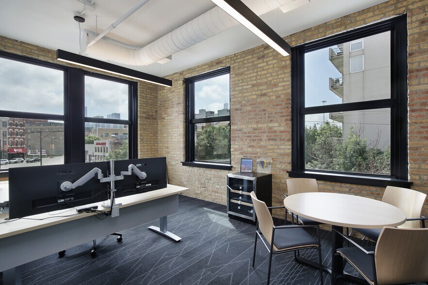 1040 W Huron St, Chicago, IL à louer - Photo intérieure - Image 2 de 7