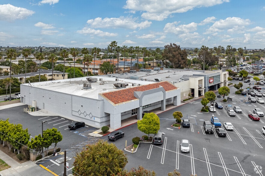 888-910 Lincoln Blvd, Venice, CA for lease - Aerial - Image 1 of 5
