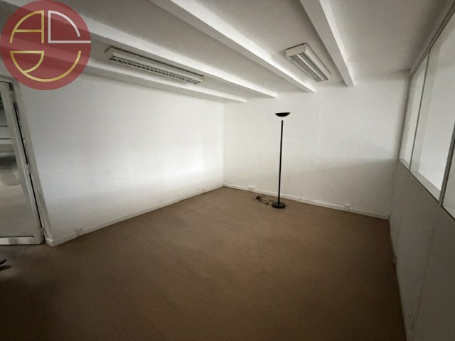 Industrial in Fenouillet for lease - Interior Photo - Image 3 of 10
