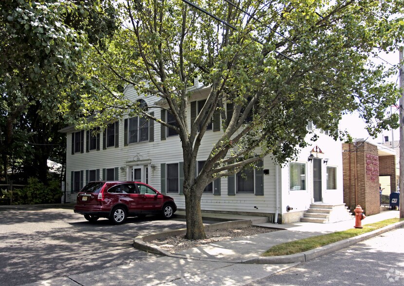 1141 Lincoln Sq, Long Branch, NJ à louer - Photo du bâtiment - Image 2 de 3