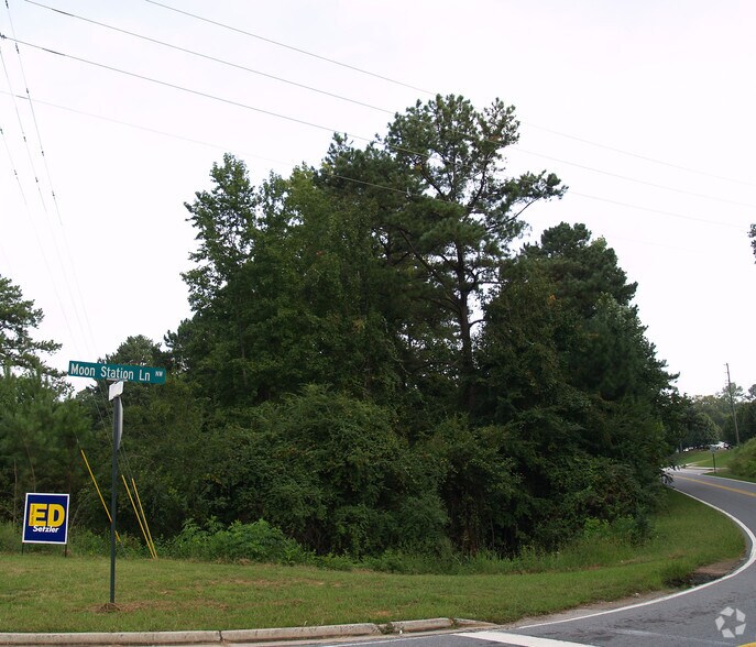 2320 Baker Rd NW, Acworth, GA à vendre - Photo du bâtiment - Image 3 de 5