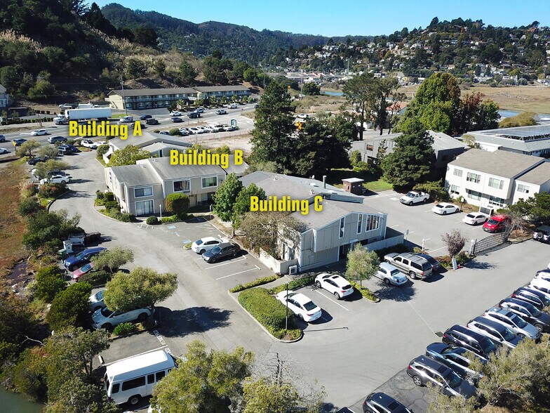 150 Shoreline Hwy, Mill Valley, CA à vendre - Photo du bâtiment - Image 2 de 5