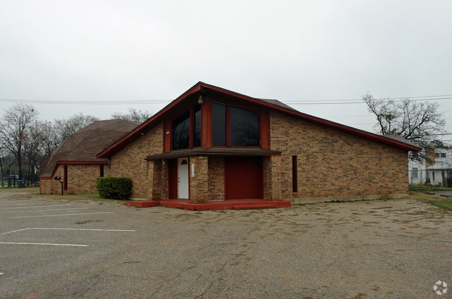 6540 Victoria Ave, Dallas, TX for lease - Building Photo - Image 2 of 3