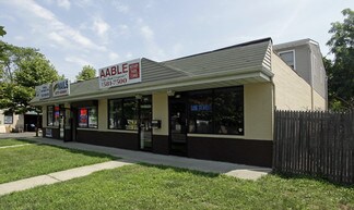 Plus de détails pour 51 Carleton Ave, Islip Terrace, NY - Bureau/Commerce de détail à louer