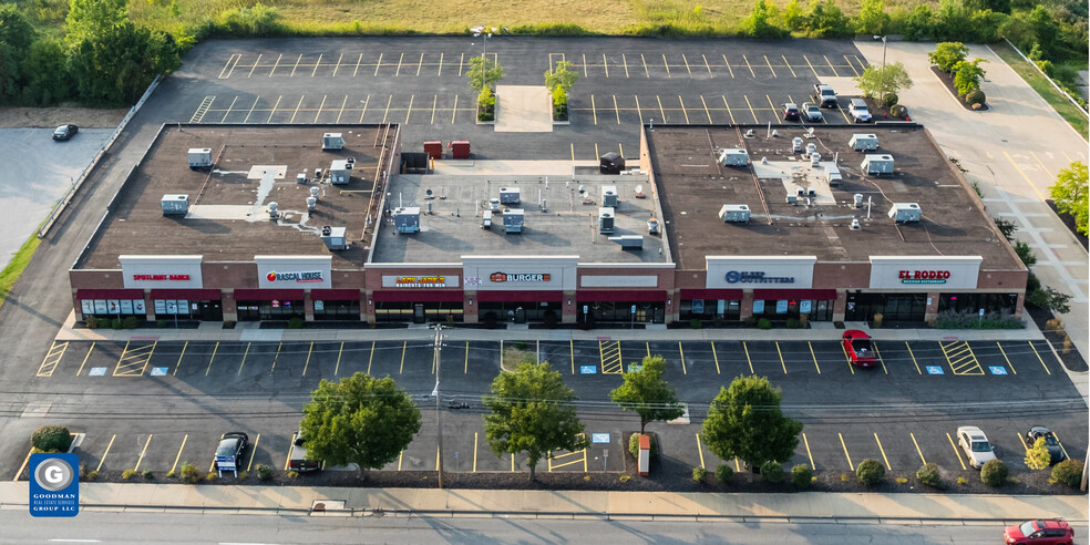 7585-7601 Mentor Ave, Mentor, OH à vendre - Photo du bâtiment - Image 1 de 5