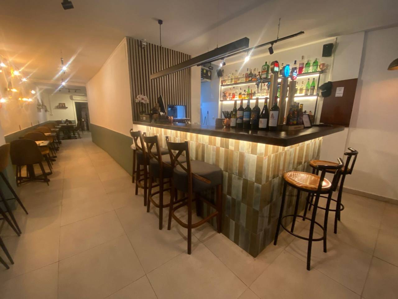 Retail in Barcelona, Barcelona for lease Interior Photo- Image 1 of 2