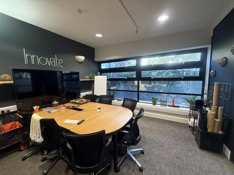 129-130 Edward St, Brighton for lease - Building Photo - Image 2 of 9