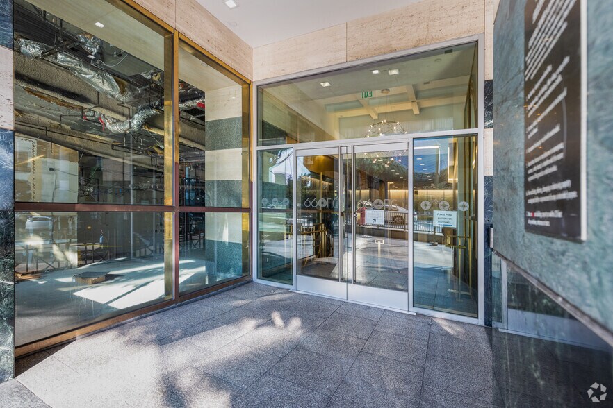 660 S Figueroa St, Los Angeles, CA à louer - Photo du bâtiment - Image 3 de 4