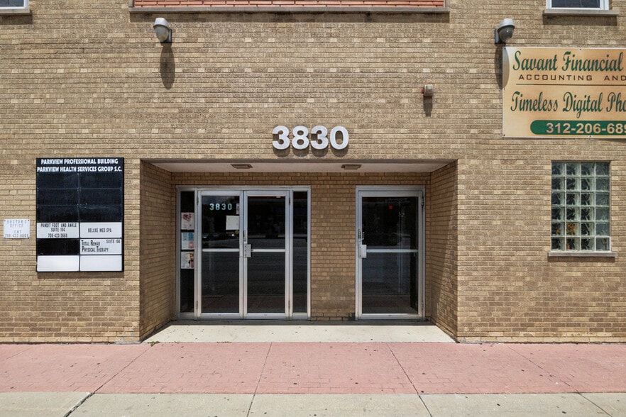 3830 W 95th St, Evergreen Park, IL for lease - Building Photo - Image 3 of 8
