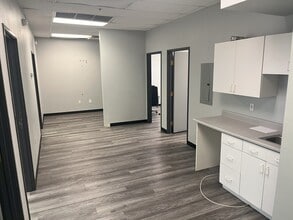 2225 Civic Center Dr, North Las Vegas, NV for lease Interior Photo- Image 2 of 5