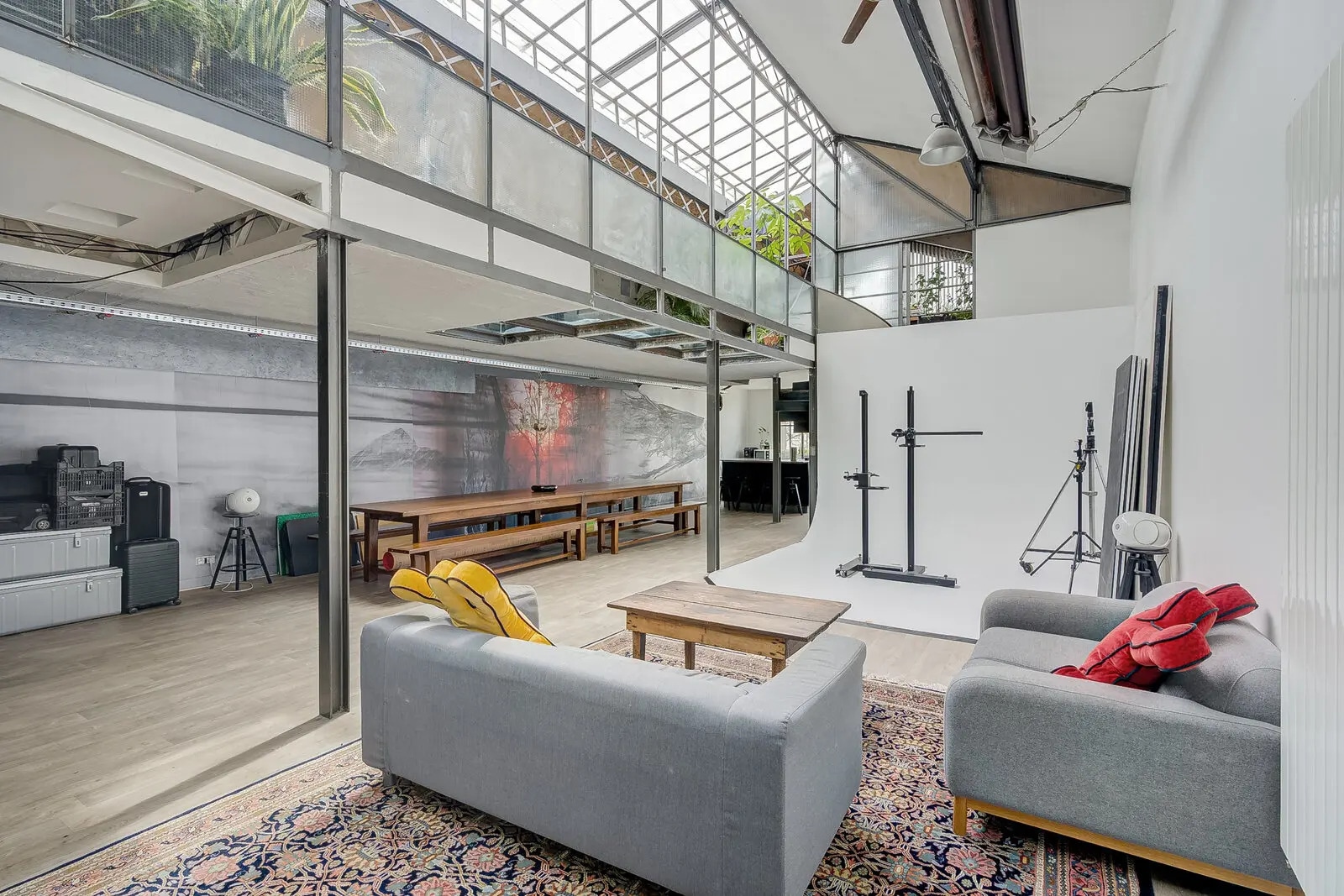 Office in Argenteuil for sale Interior Photo- Image 1 of 9