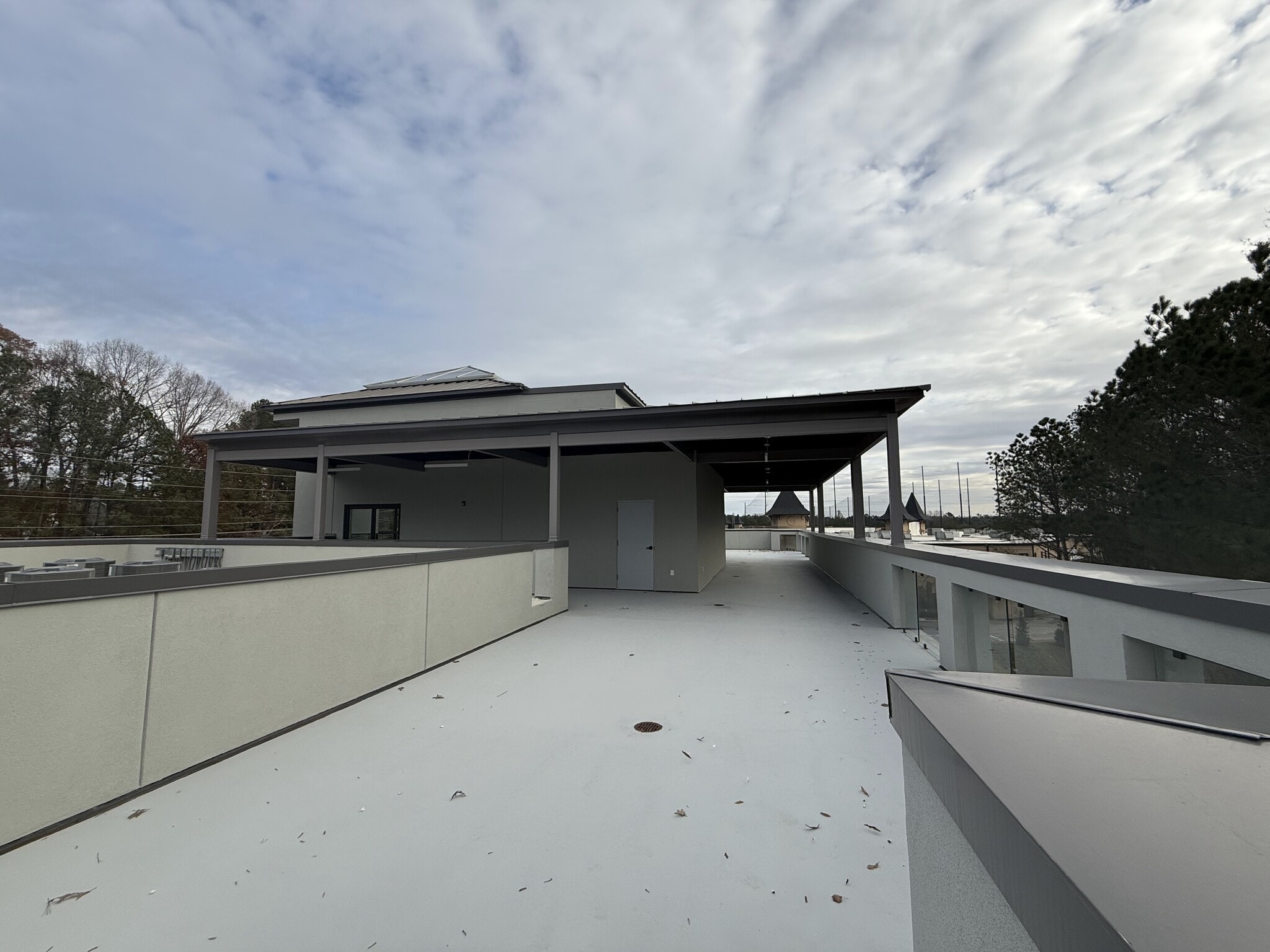 4560 Satellite Blvd, Duluth, GA for lease Building Photo- Image 1 of 3