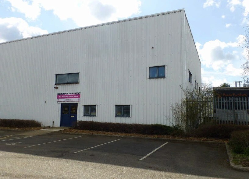 1182-1184 Lincoln Rd, Peterborough à louer - Photo du bâtiment - Image 3 de 3