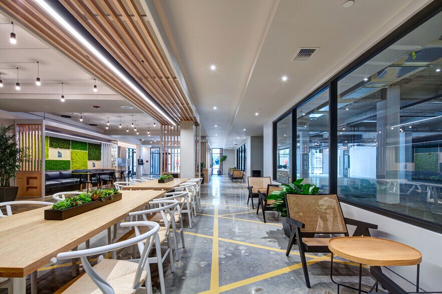 150 N Orange Ave, Orlando, FL à louer - Photo intérieure - Image 2 de 6