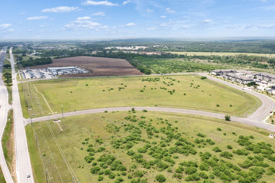 IH-35 And FM 150, Kyle, TX à vendre - Aérien - Image 1 de 4