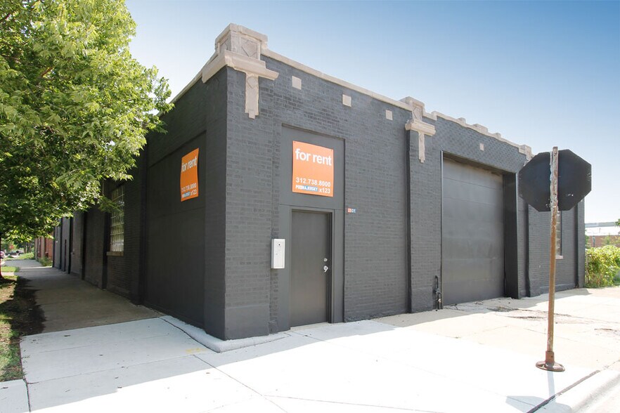 2101 S Peoria St, Chicago, IL à louer - Photo du bâtiment - Image 1 de 12