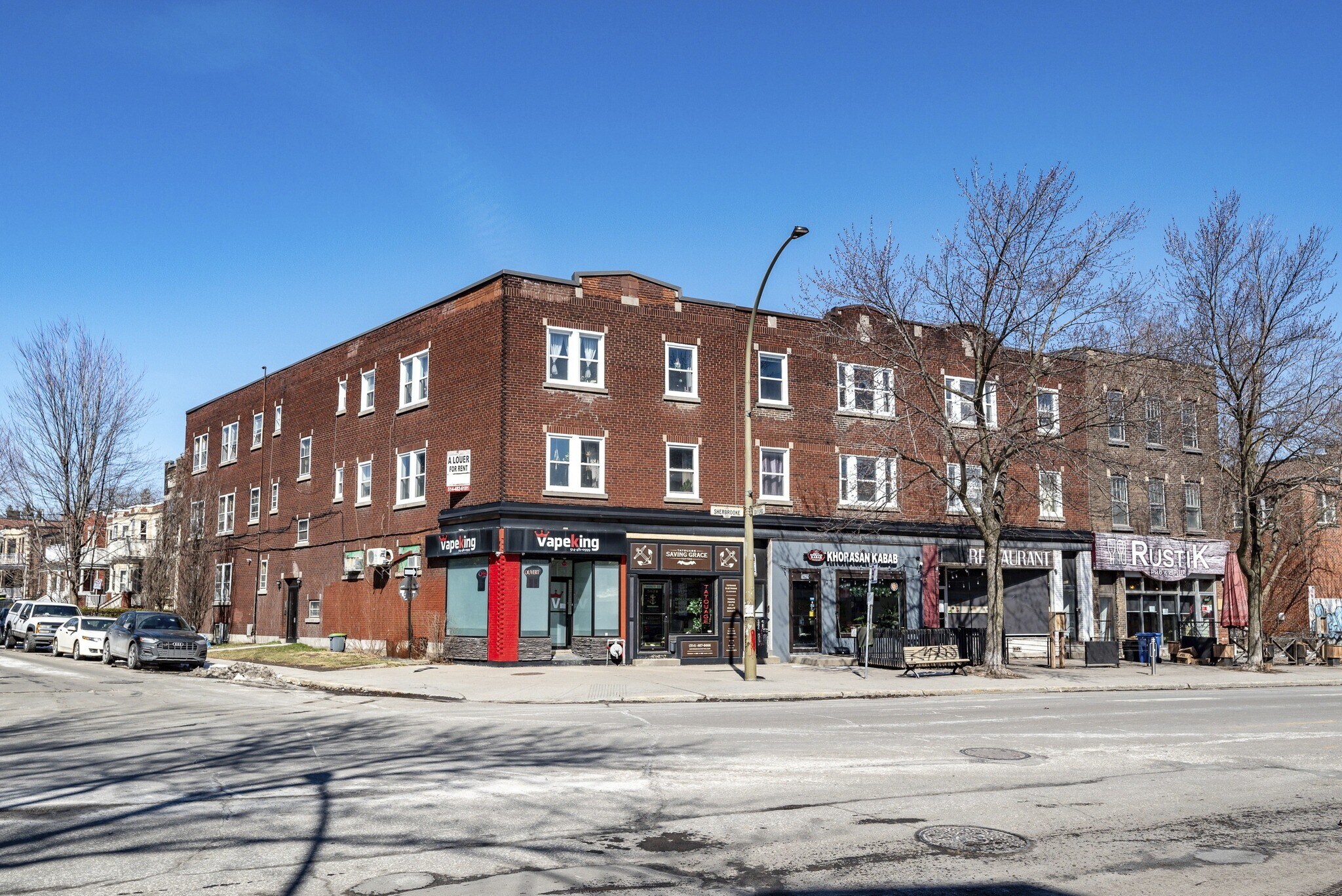 5617-5631 Rue Sherbrooke O, Montréal, QC for lease Primary Photo- Image 1 of 4
