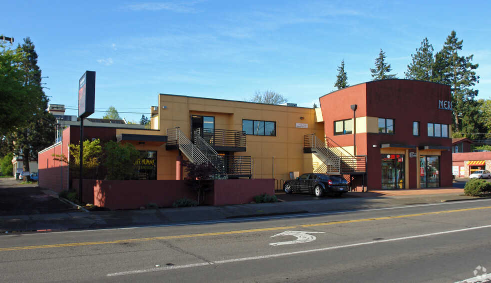 1801 Willamette St, Eugene, OR for lease - Building Photo - Image 3 of 4