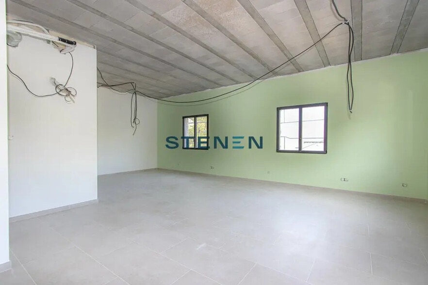 Bureau dans Rousset à louer - Photo intérieure - Image 3 de 7