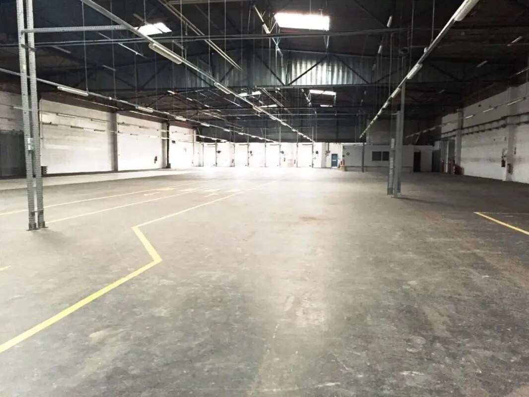 Flex dans Pantin à louer Photo du bâtiment- Image 1 de 7