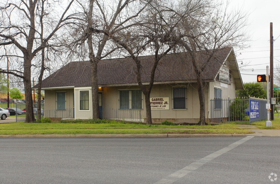 61 N I-35, Austin, TX à louer - Photo principale - Image 2 de 3