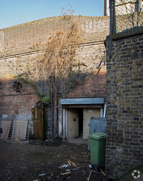 Brady St, London à louer - Photo principale - Image 1 de 3