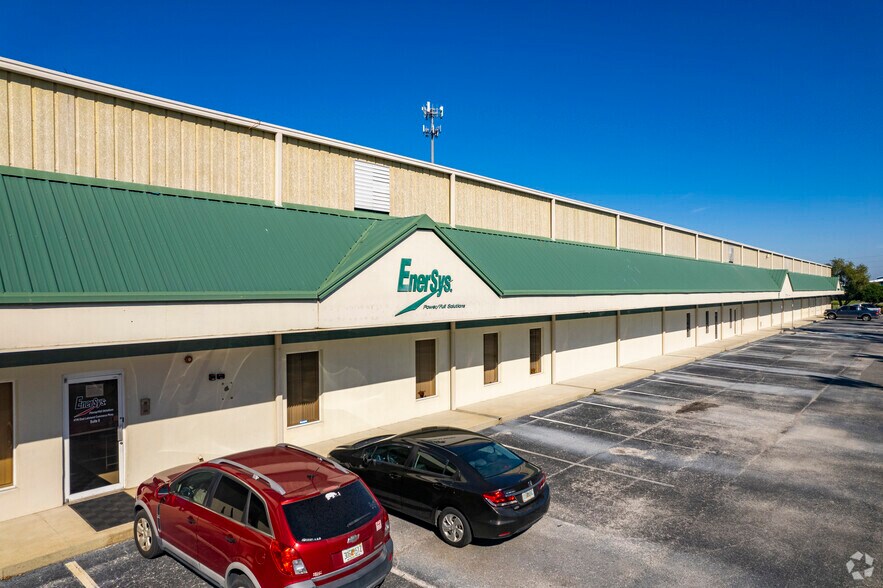 4740 E Lakeland Commerce Pky, Lakeland, FL à louer - Photo du bâtiment - Image 3 de 8