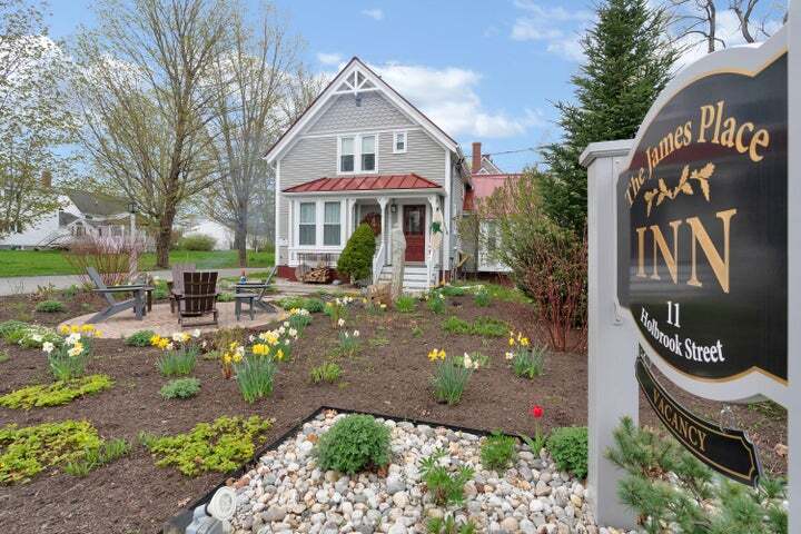 11 Holbrook St, Freeport, ME à vendre - Photo du bâtiment - Image 3 de 34