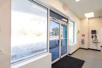 101 Business Centre Dr, Miramar Beach, FL à louer Photo intérieure- Image 2 de 26