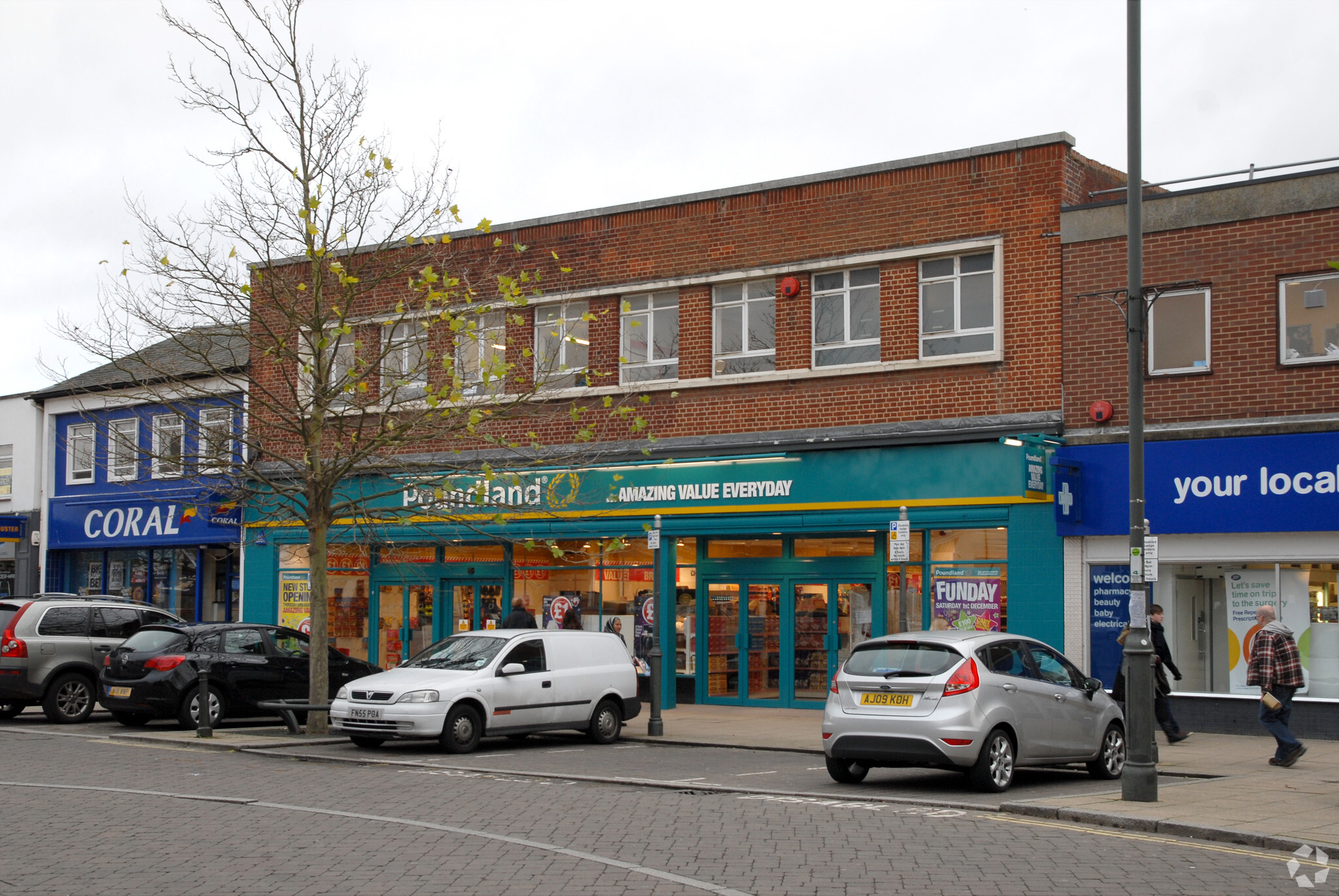 11-13 Market Sq, Biggleswade for sale Primary Photo- Image 1 of 1