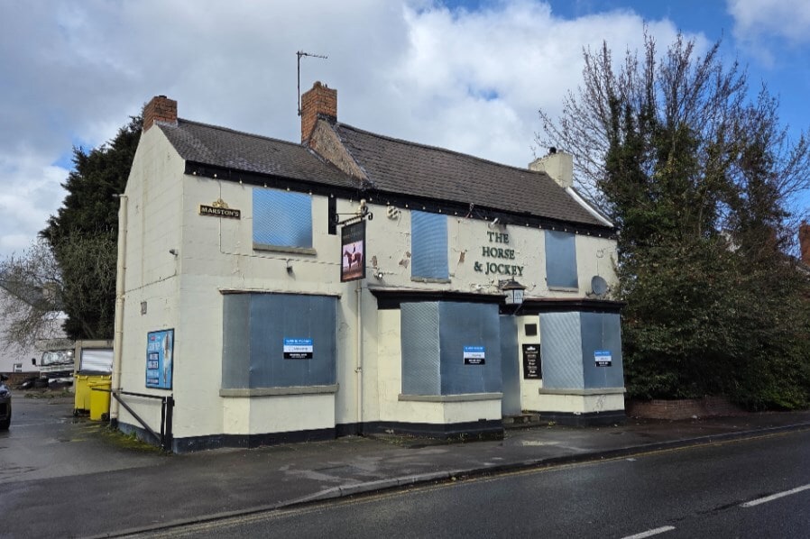 33 Walsall Rd, Wednesbury for sale Primary Photo- Image 1 of 9