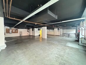 1322-1336 NW Flanders St, Portland, OR for lease Interior Photo- Image 2 of 9