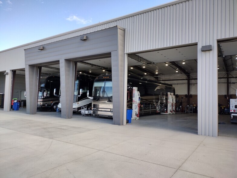 49751 Oates Ln, Coachella, CA à vendre - Photo du bâtiment - Image 3 de 10