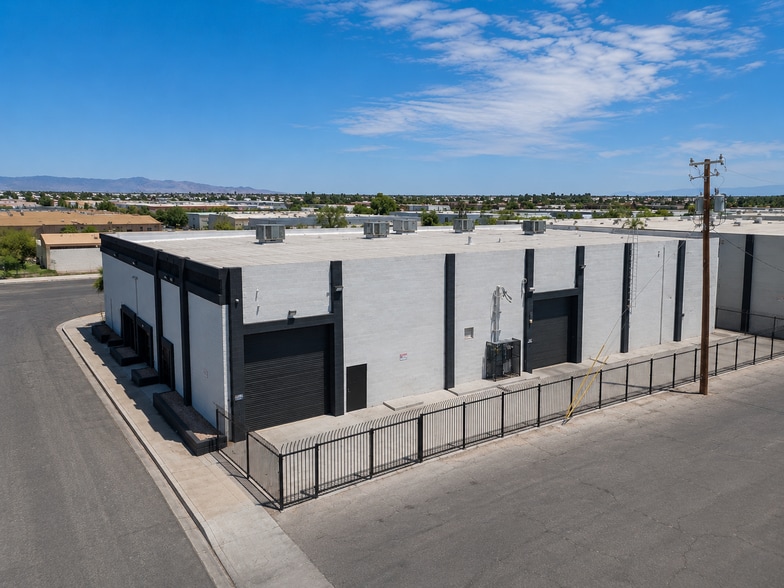 3010 Builders Ave, Las Vegas, NV à vendre - Photo du bâtiment - Image 2 de 6