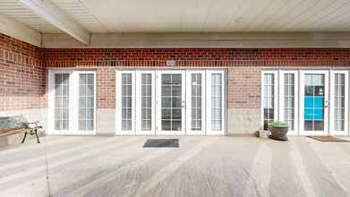 105 Stone Village Dr, Fort Mill, SC for lease Building Photo- Image 2 of 13