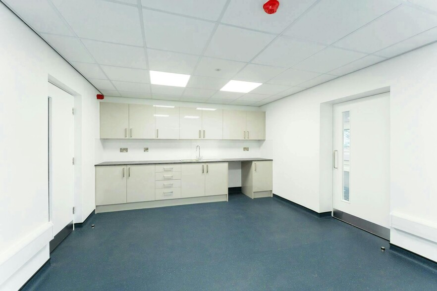 Walker Industrial Estate, Walker Rd, Blackburn for lease - Building Photo - Image 3 of 36