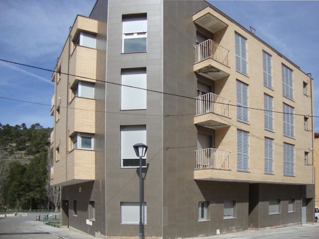 Multifamily in Vandellòs i l'Hospitalet de l'Infant, Tarragona for sale Primary Photo- Image 1 of 4
