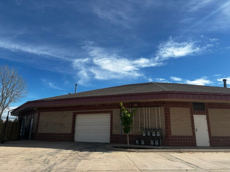 3701 S Santa Fe Dr, Sheridan, CO for lease - Building Photo - Image 3 of 7
