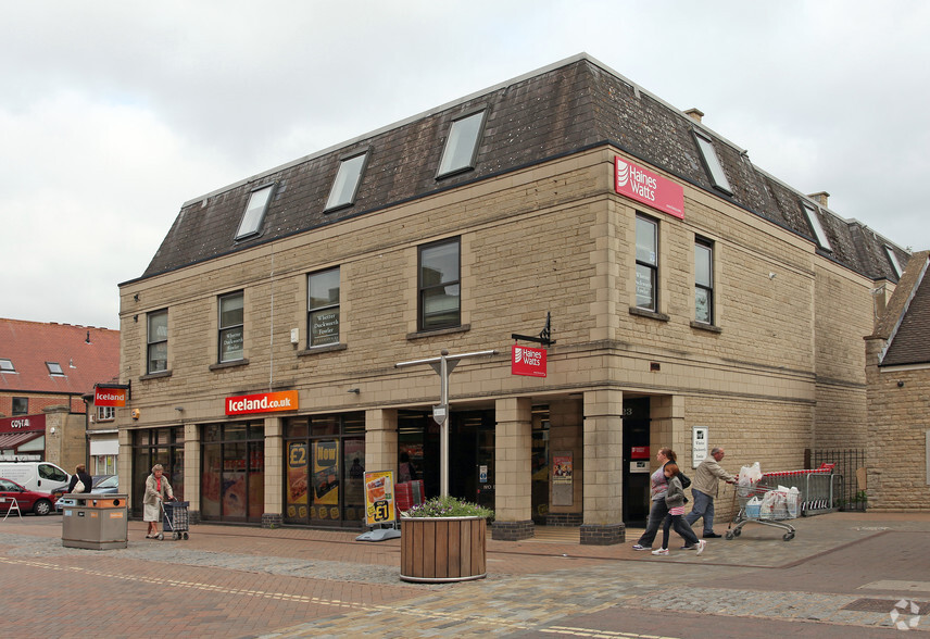 19-23 High St, Kidlington for lease - Primary Photo - Image 1 of 2