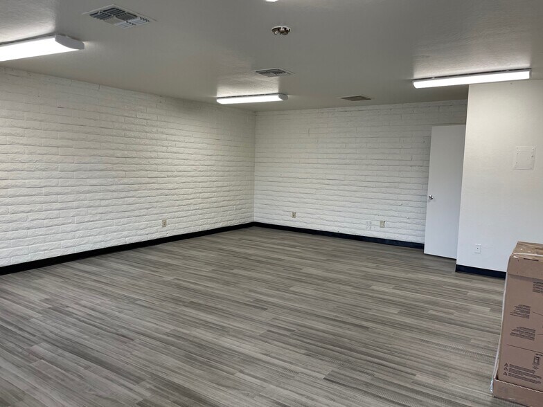 4937 W Glenn Dr, Glendale, AZ à louer - Photo intérieure - Image 3 de 5